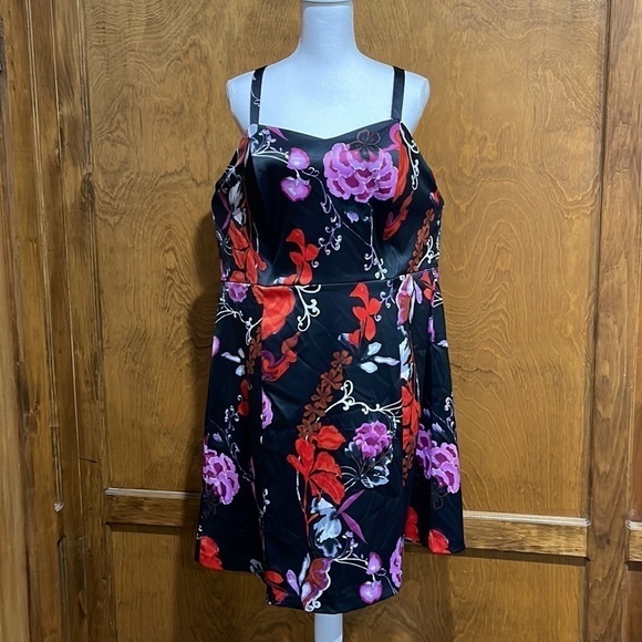 Lane Bryant Floral Structured Bodice A-line Convertible Strap Dress - EUC - Picture 5 of 6